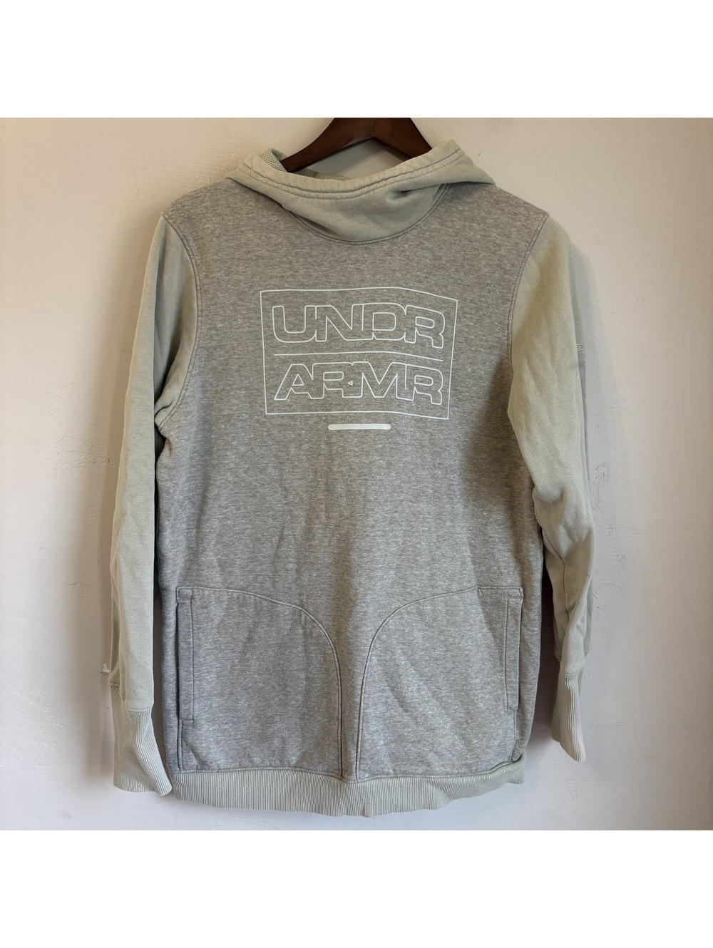 Under Armour ColdGear Loose Fit Heather Gray Graphic Pullover Hoodie Size Small